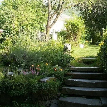 Magnifique Maison De Maitre Du 18e Avec Jardin *