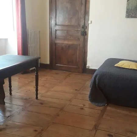 Magnifique Maison De Maitre Du 18e Avec Jardin *