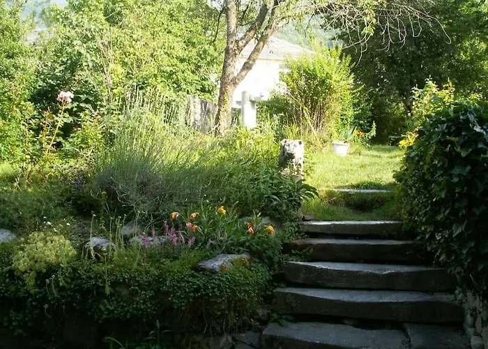 Magnifique Maison De Maitre Du 18e Avec Jardin *