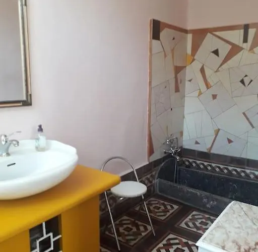 Magnifique Maison De Maitre Du 18e Avec Jardin Вилла Люс-Сен-Совёр